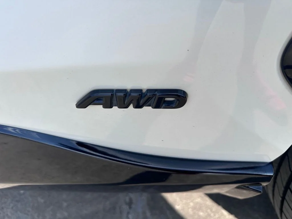 2024 Toyota RAV4 XSE - Photo 10
