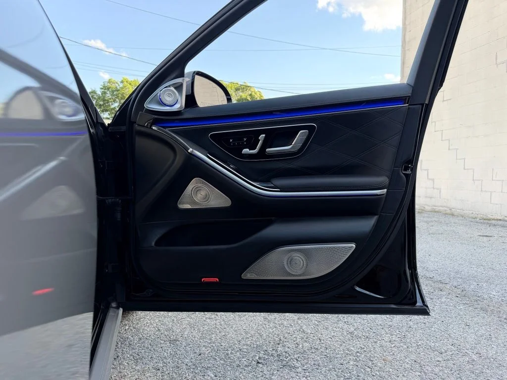 Used 2022 Gray Mercedes-Benz Maybach S 580 image 13
