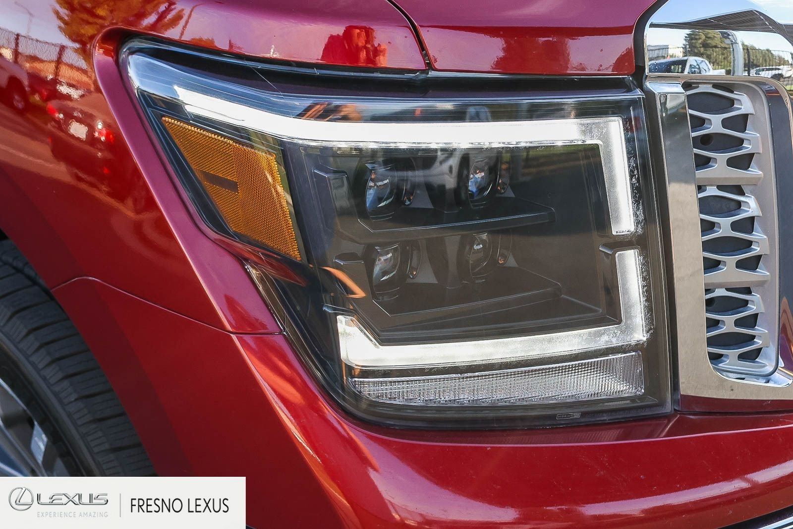 Used 2017 Red Nissan SL image 11