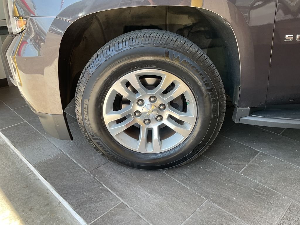 Used 2017 Gray Chevrolet LT image 4