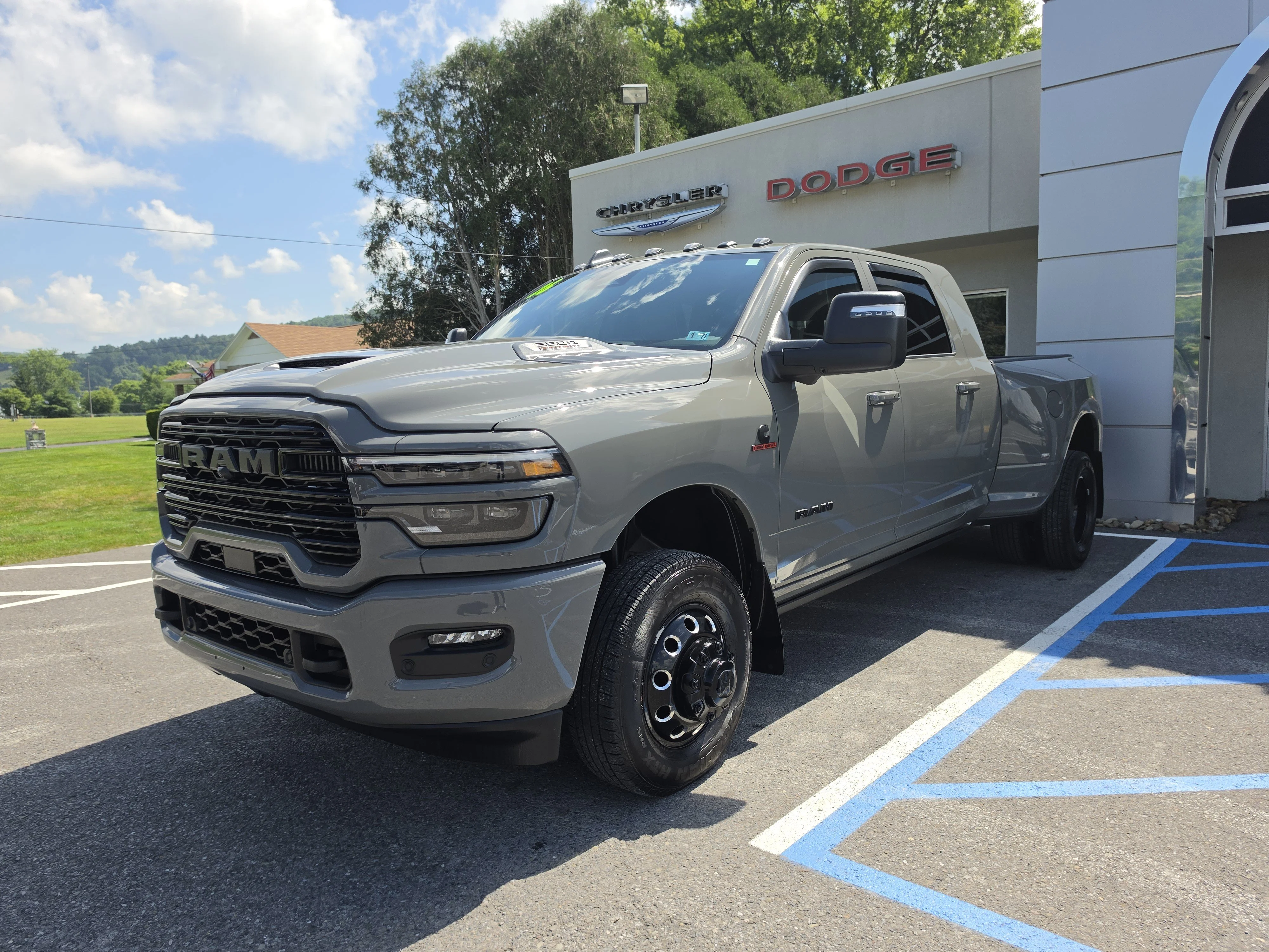 Used 2026 Ceramic Gray Clearcoat Ram Laramie image 8