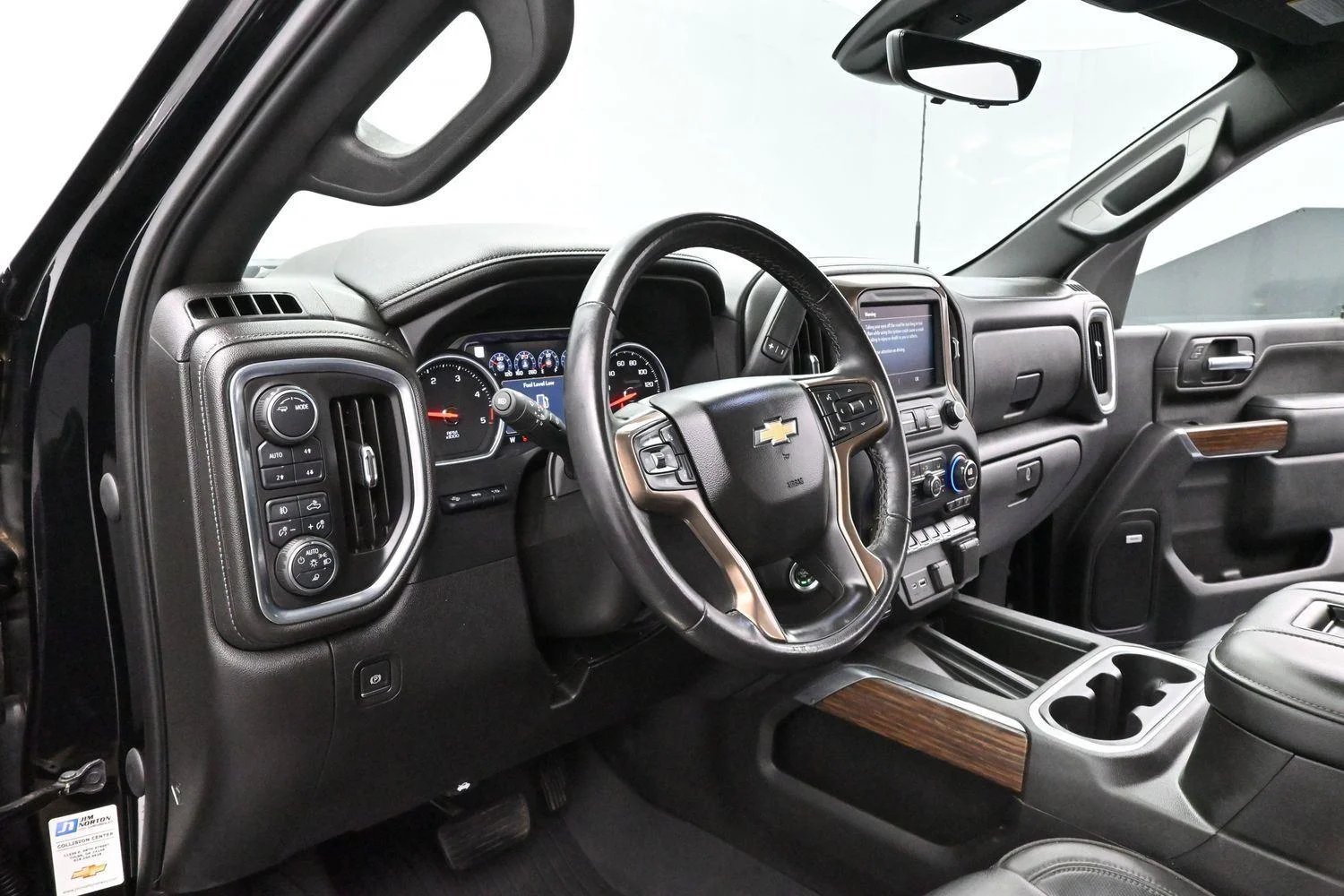 Used 2021 Black Chevrolet High Country image 13