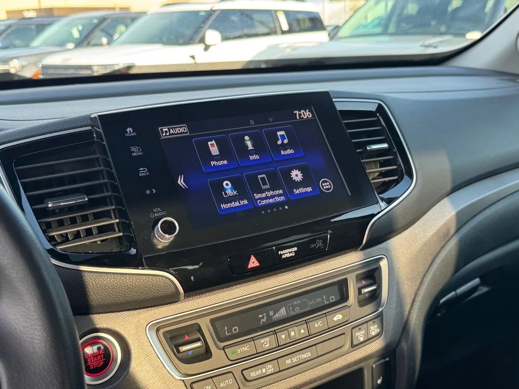 Used 2023  Honda RTL image 29