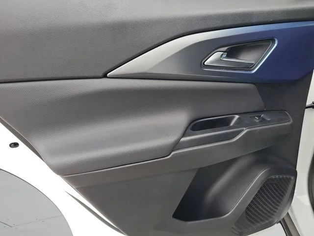 New 2026 Summit White Chevrolet LT image 19