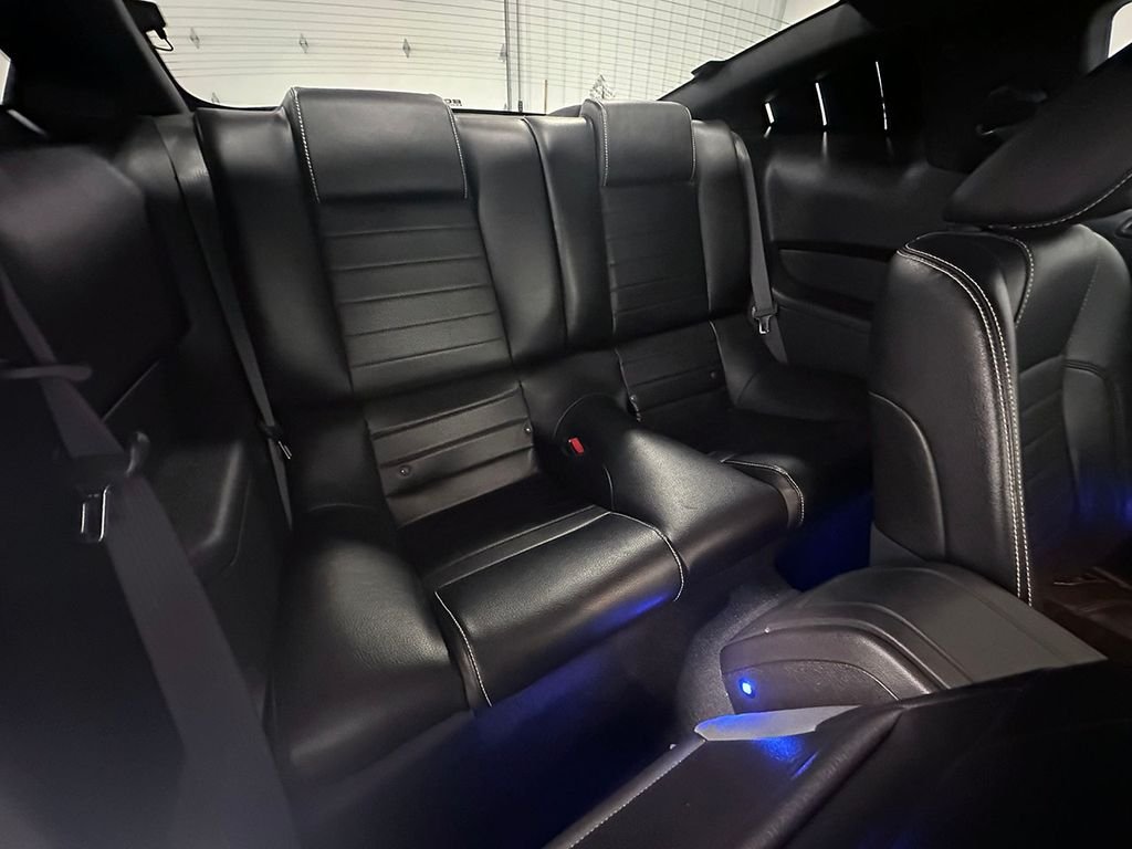 Used 2010  Ford GT image 50