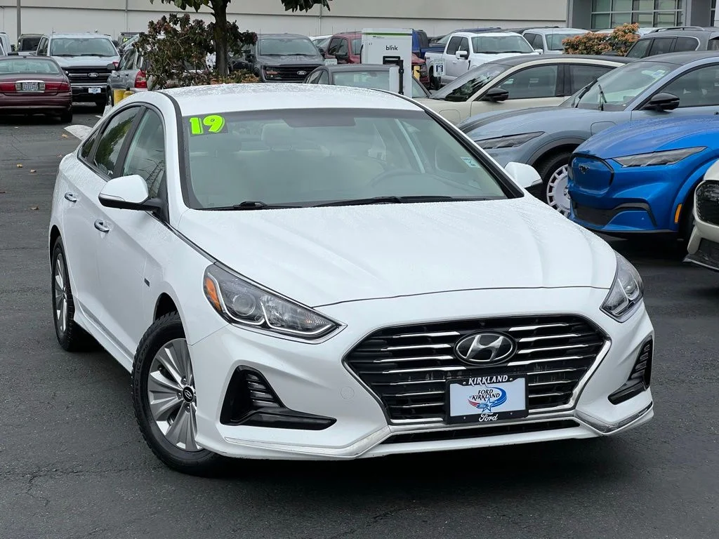 2019 Hyundai Sonata SE's photo