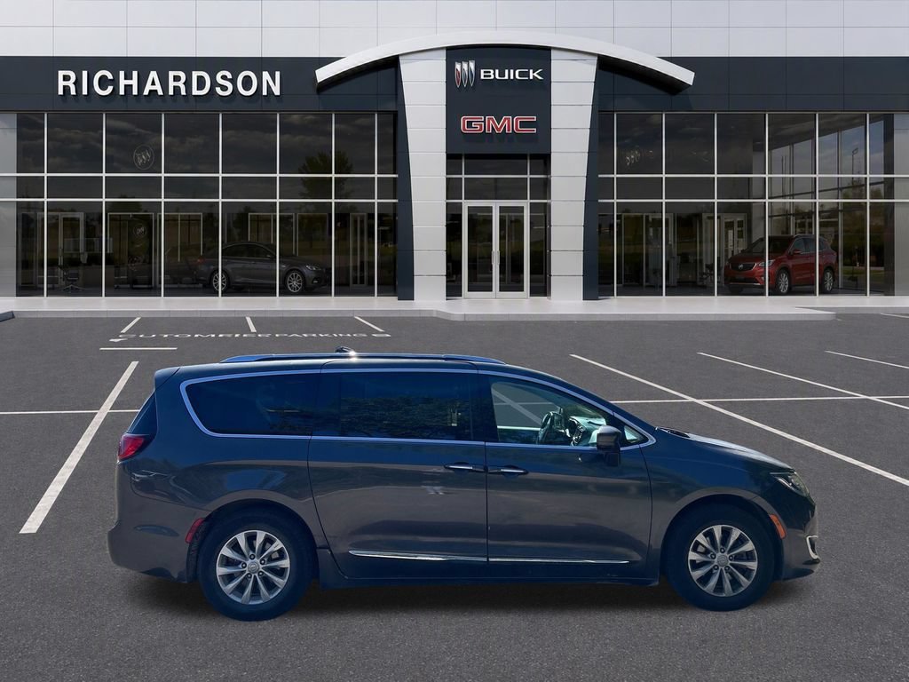 2019 Chrysler Pacifica Touring L - Photo 6