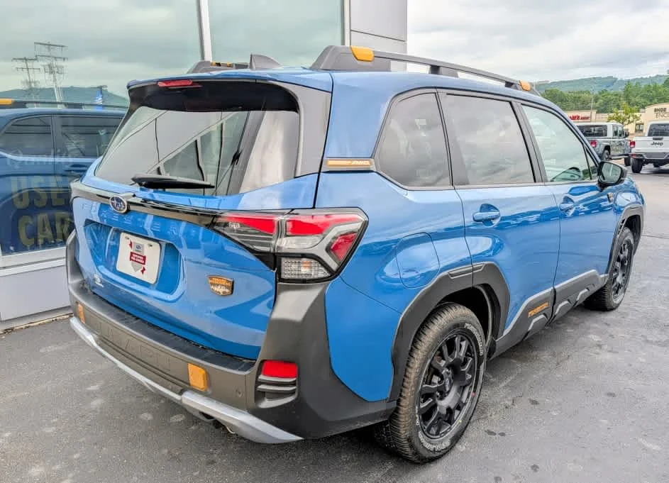 Used 2026 Geyser Blue Subaru Wilderness image 6