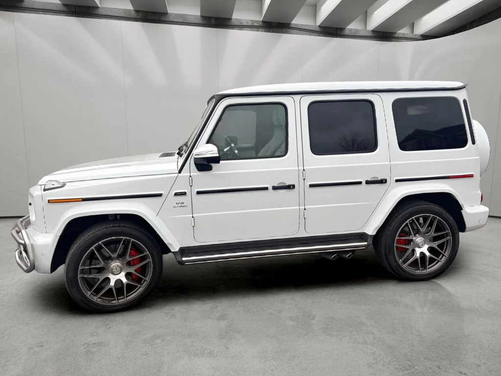Used 2022 MANUFAKTUR Moonlight White Metallic Mercedes-Benz G63 AMG® image 2