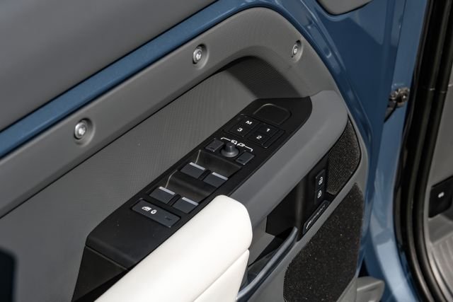 Used 2026 Blue Land Rover S image 54