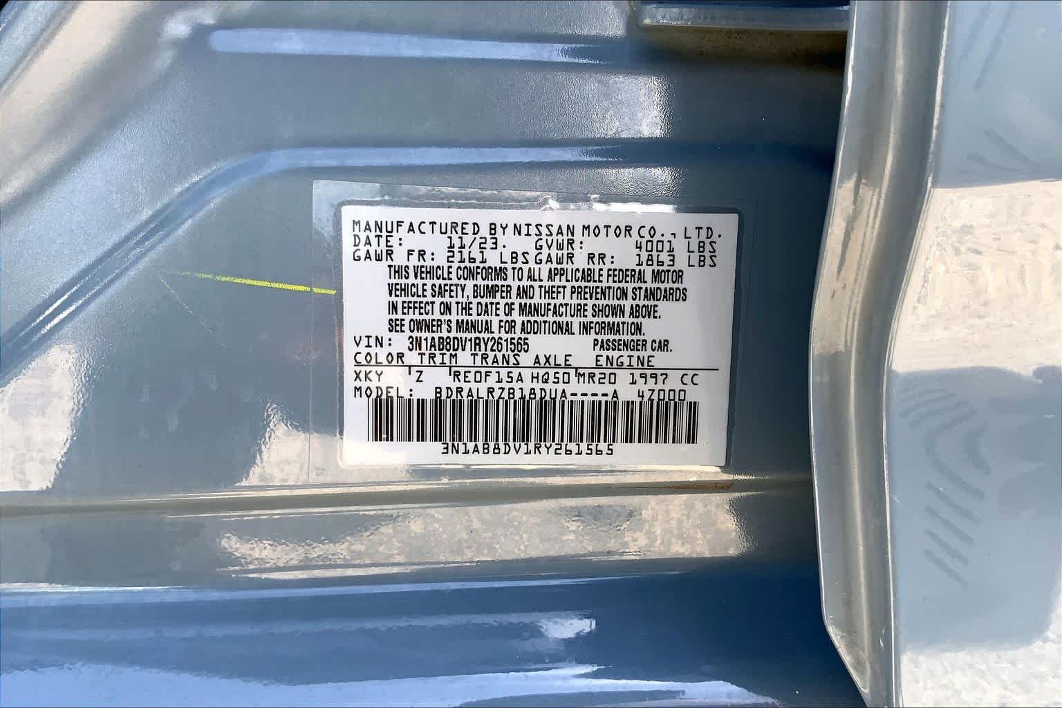 Used 2024 Atlantic Gray Metallic/Super Black Nissan SR image 36