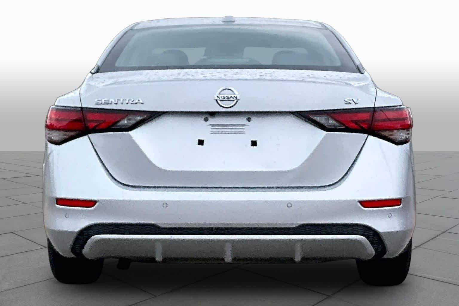 Used 2022 Brilliant Silver Metallic Nissan SV image 5