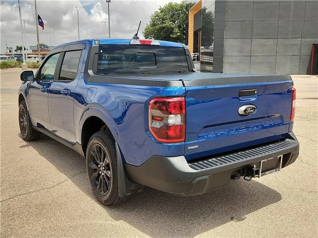 Used 2024 Blue Ford Lariat Front-Wheel Drive SuperCrew 4.5 ft. box 121 image 3