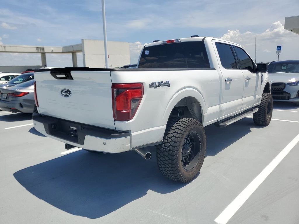 Used 2024 Oxford White Ford XLT image 3
