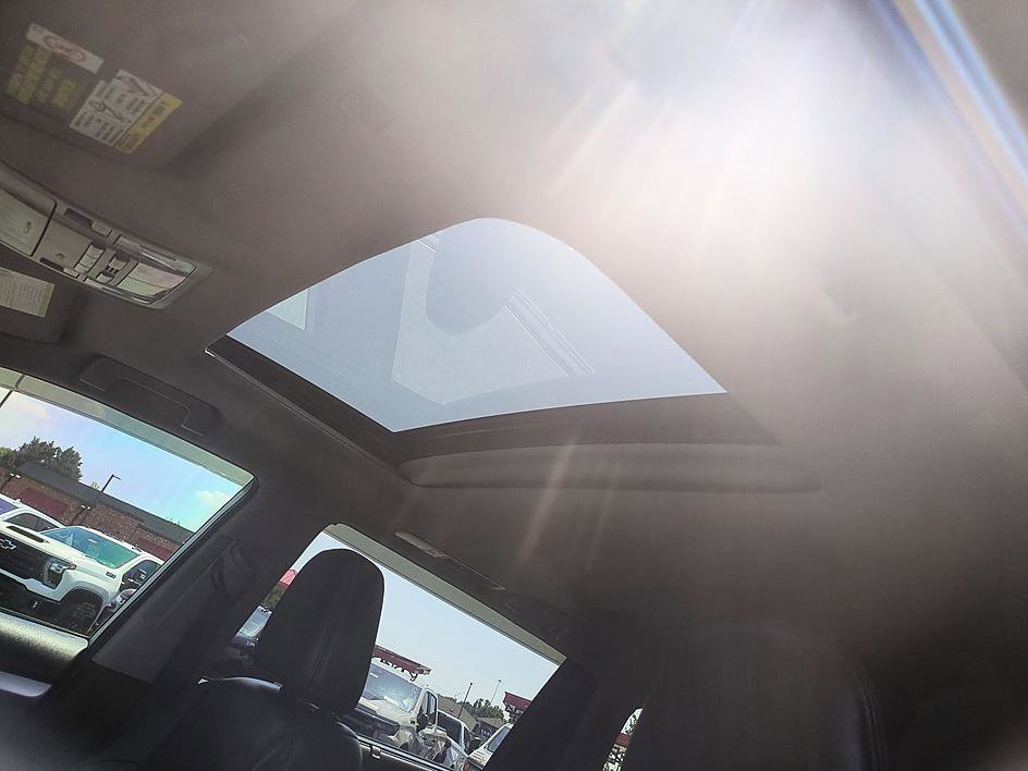 Used 2019 Celestial Silver Metallic Toyota XLE image 26