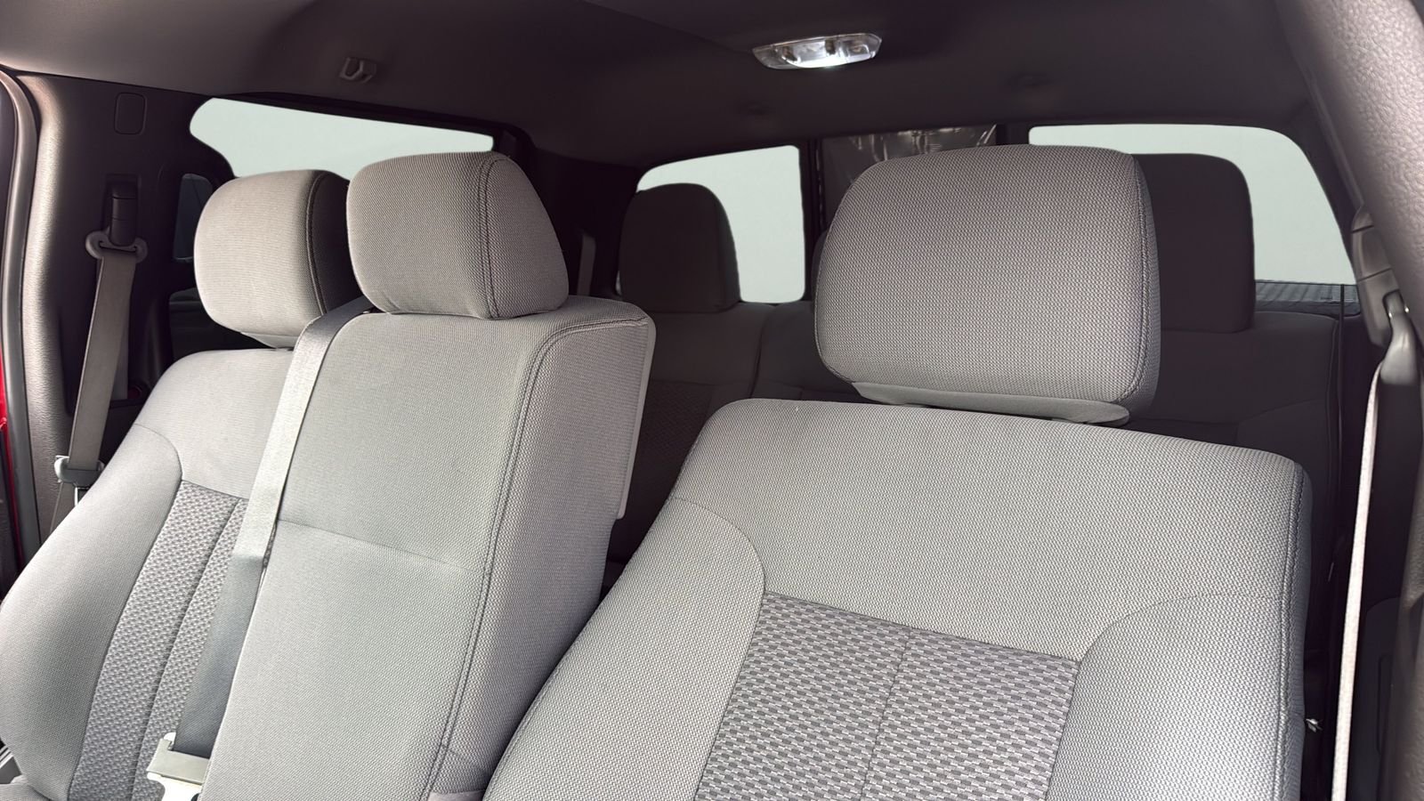 Used 2011  Ford XLT image 9