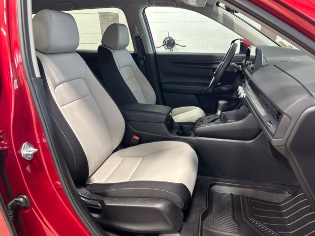2025 Honda CR-V LX - Photo 14