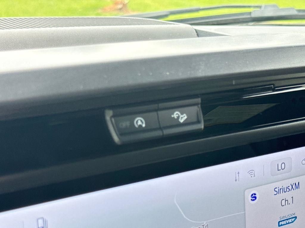 New 2026 Agate Black Metallic Ford XLT image 43