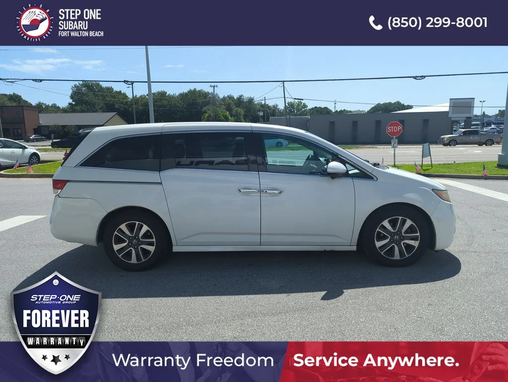 Used 2016 White Honda Touring image 8
