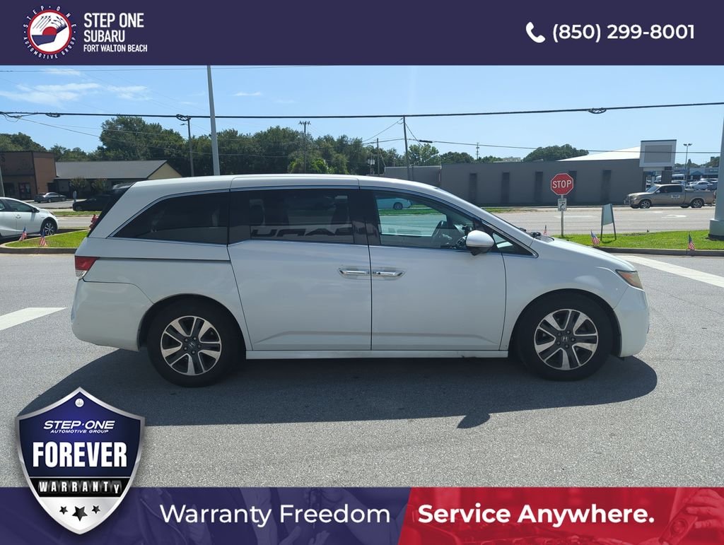 Used 2016 White Honda Touring image 8