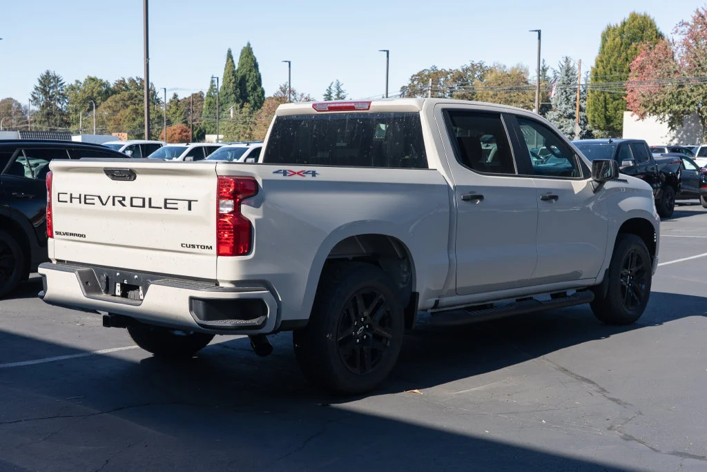 2026 Chevrolet Silverado 1500 Custom - Photo 6