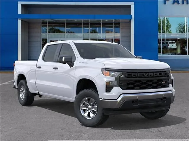 New 2026 Summit White Chevrolet WT image 7