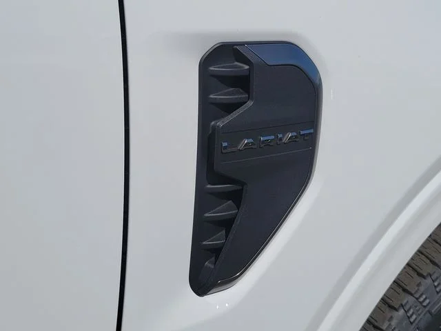 New 2026 Oxford White Ford Lariat image 7