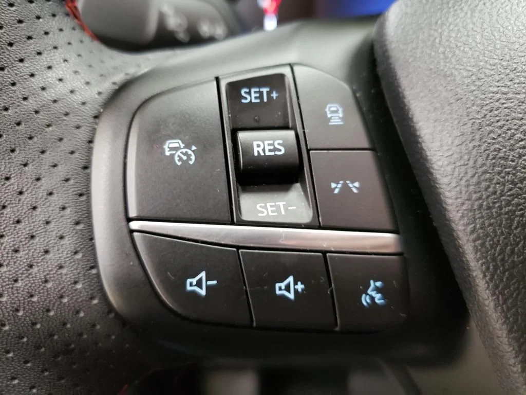 Certified Used 2025 Vapor Blue Ford ST-Line image 21