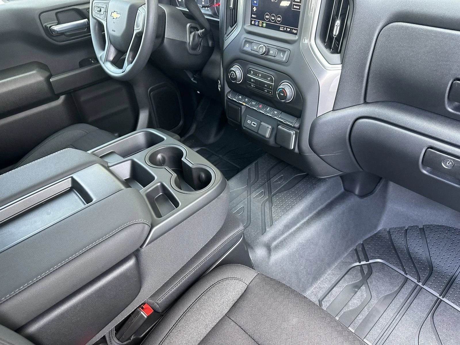 2026 Chevrolet Silverado 1500 Custom - Photo 15