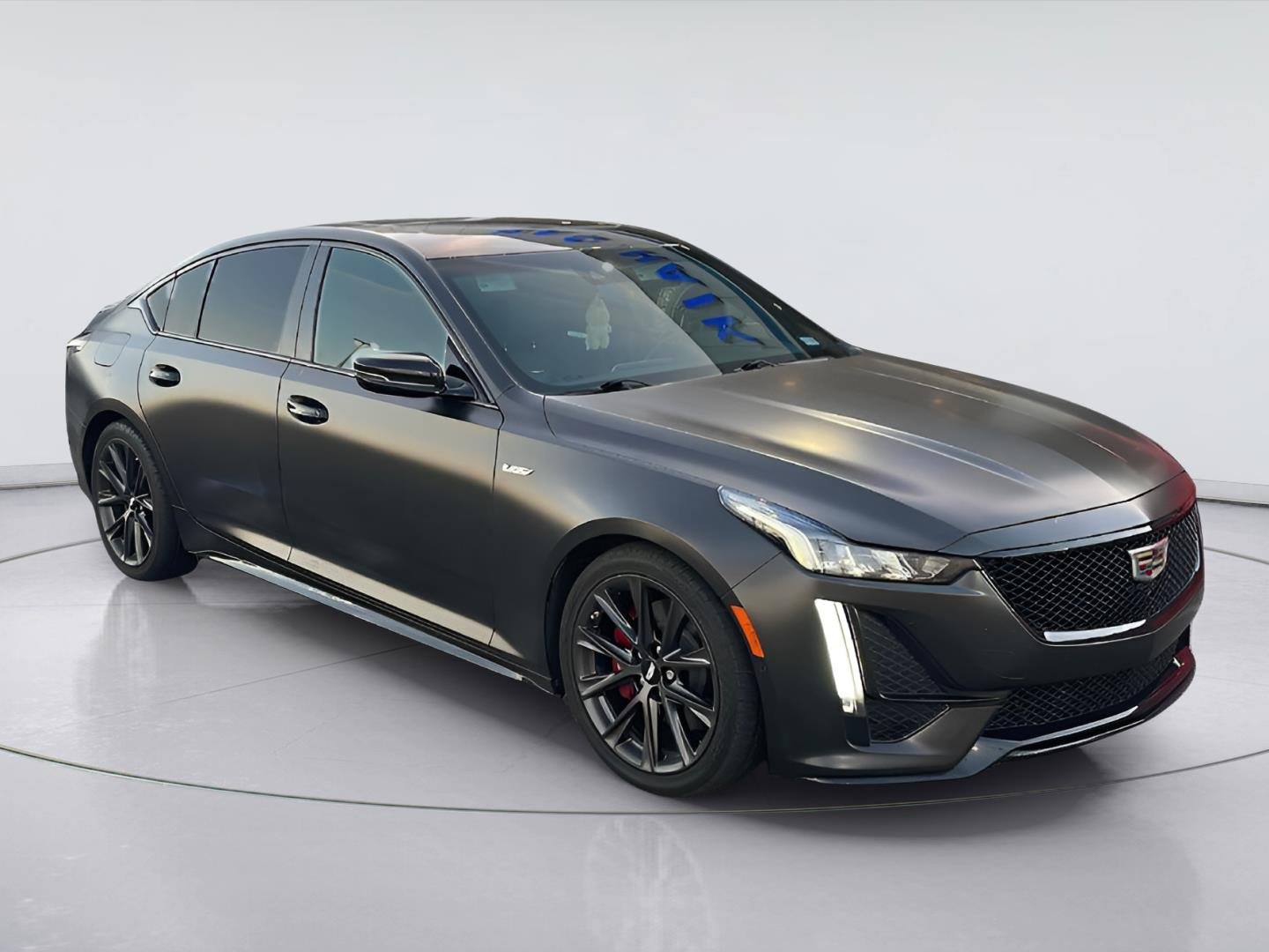 2021 Cadillac CT5-V photo 2 of 5