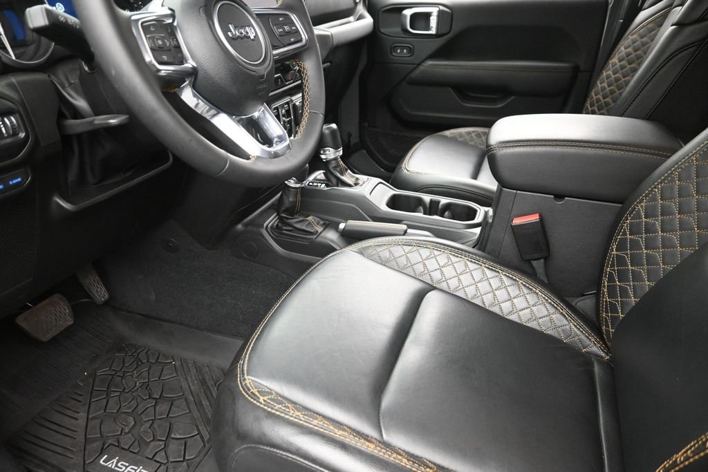 Used 2023 Gray Jeep Sahara 4xe image 17