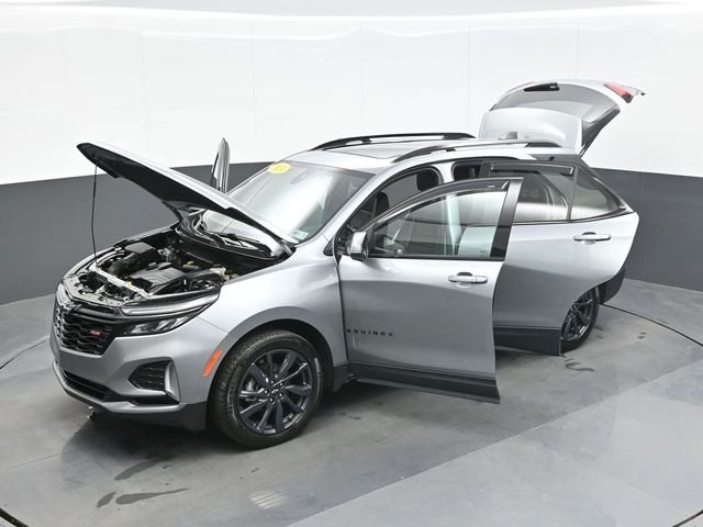 Used 2024 Gray Chevrolet RS image 28