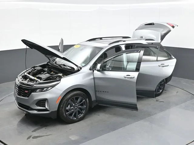 Used 2024 Gray Chevrolet RS image 28