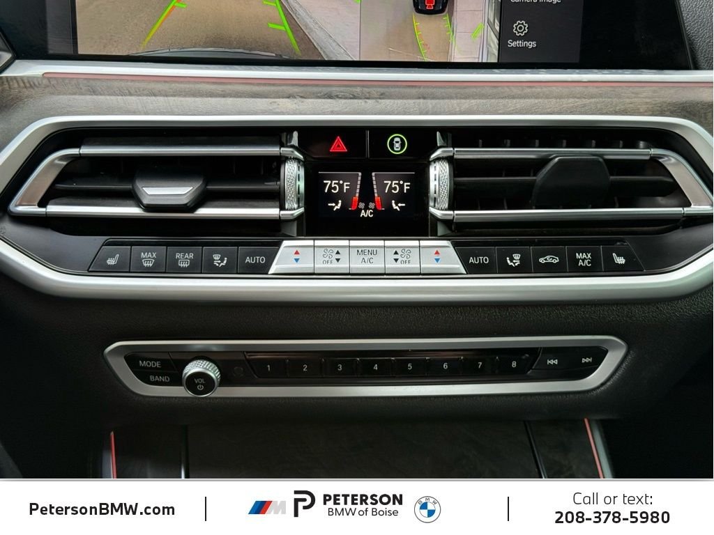 Used 2023 Black Sapphire Metallic BMW xDrive40i image 27