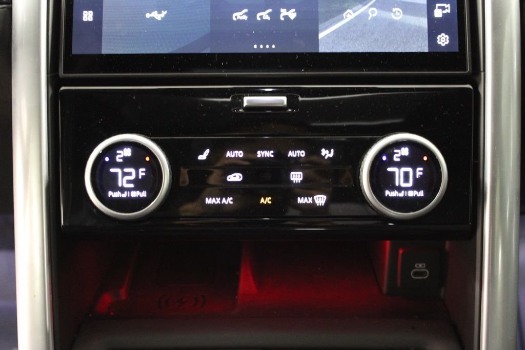 Used 2025 White Land Rover S image 34