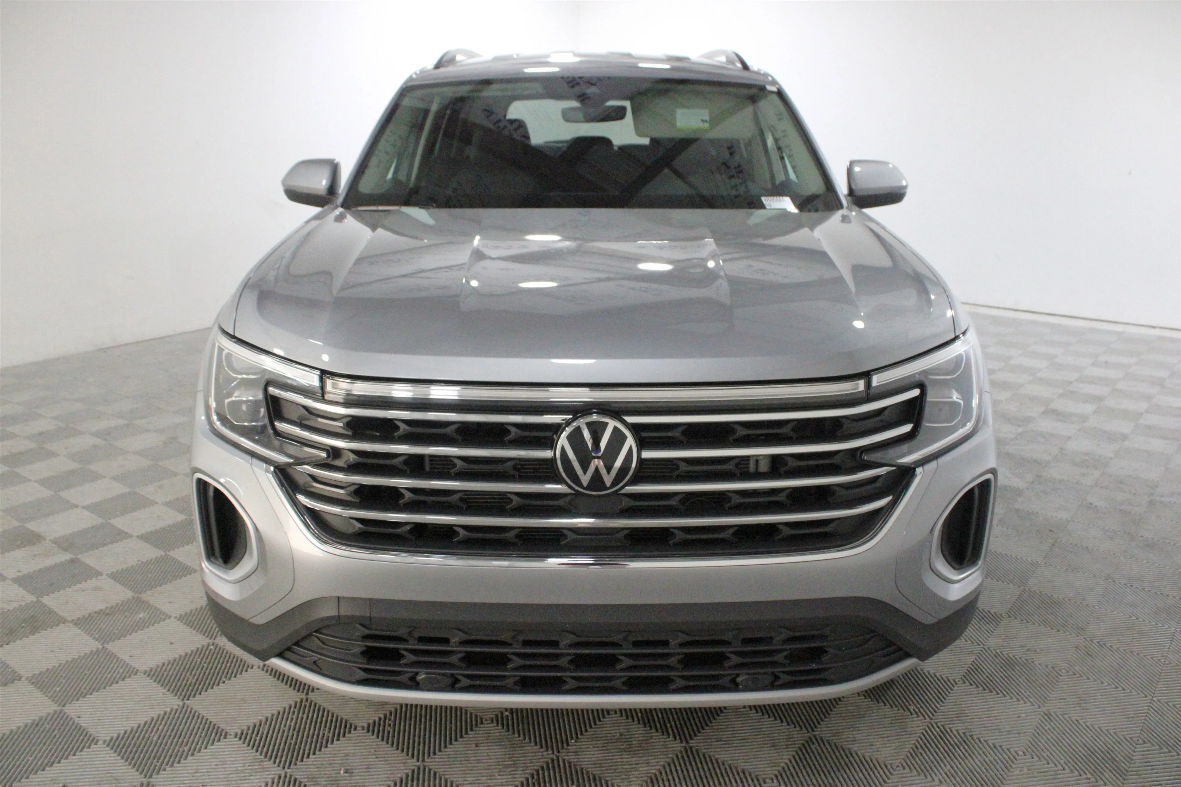 2026 Volkswagen Atlas SE - Photo 35