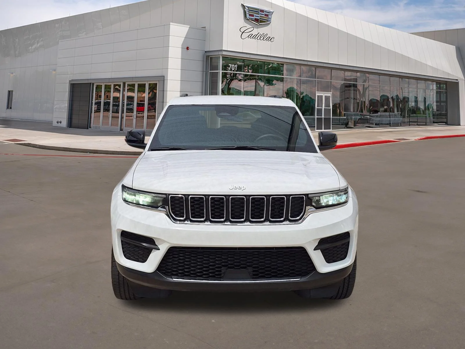 Used 2024 Bright White Clearcoat Jeep Laredo image 2