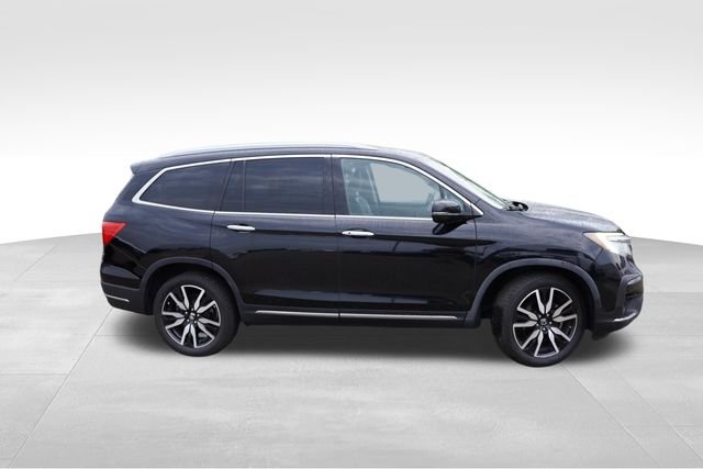 Used 2019 Black Honda Touring image 2