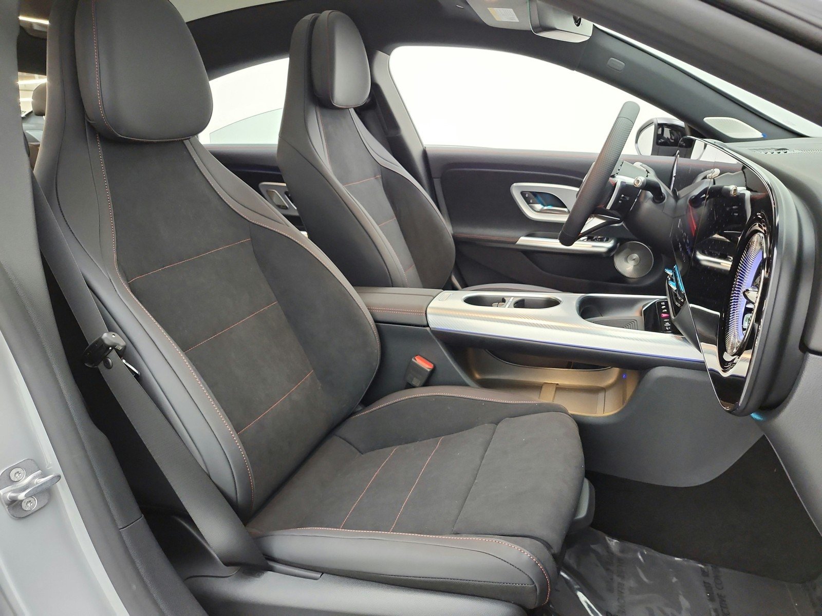 New 2027 MANUFAKTUR Alpine Grey Mercedes-Benz CLA 250+ Electric image 14