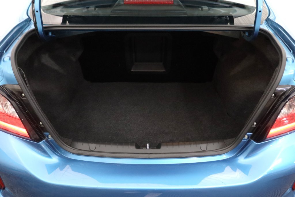 Used 2024 Blue Mitsubishi ES image 28