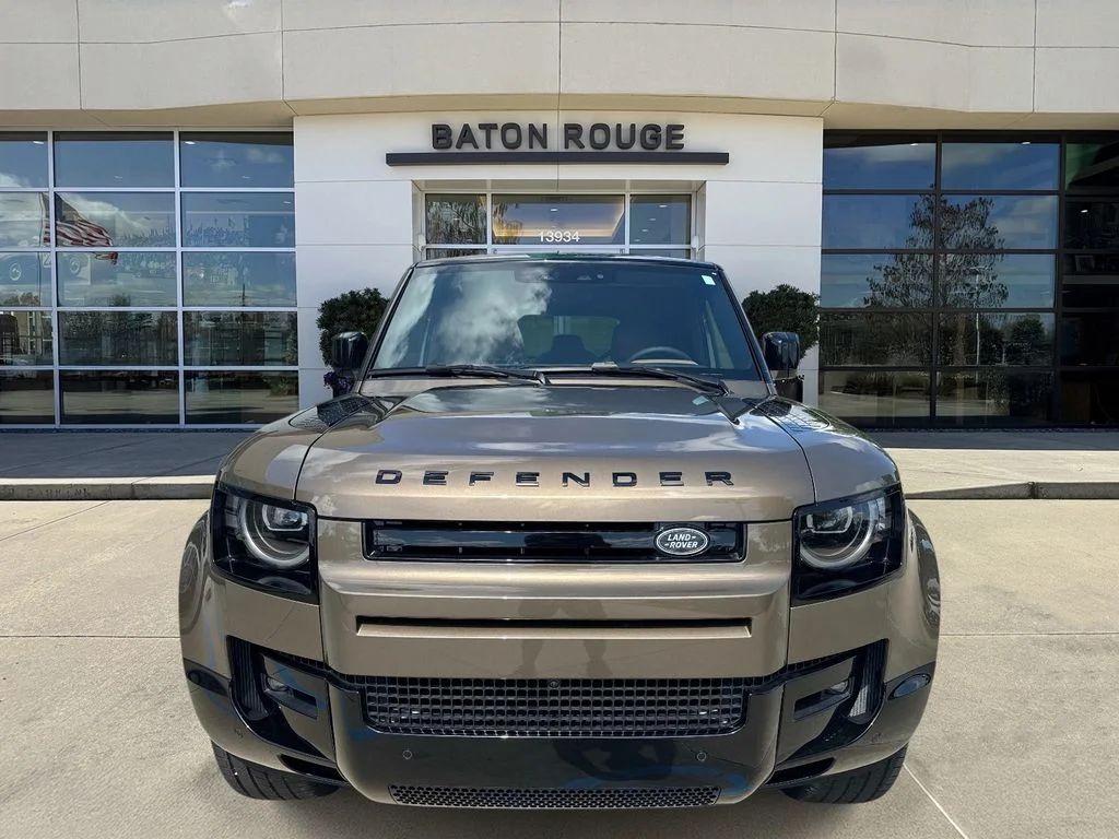 New  Gray Land Rover X-Dynamic SE image 2