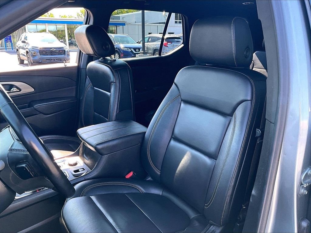 Used 2023 Gray Chevrolet LT Leather image 10