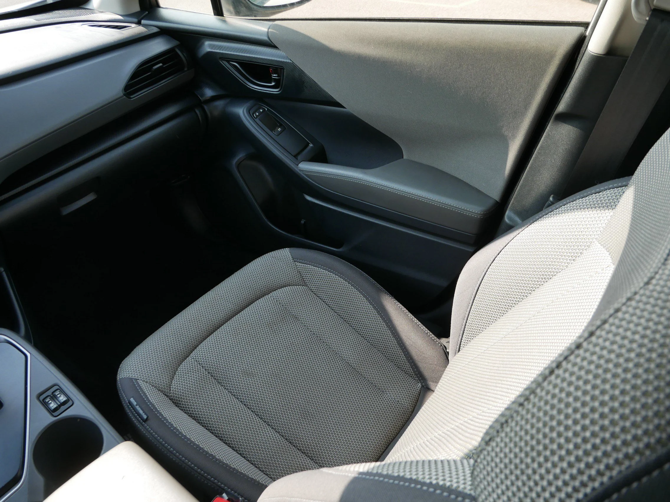 Used 2024 Crystal White Pearl Subaru Premium image 11