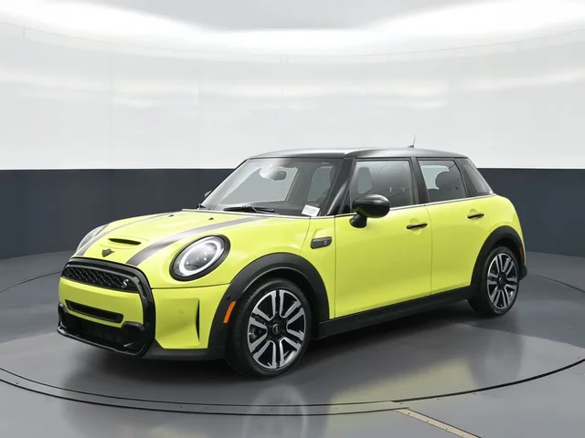 2023 MINI Cooper S Classic