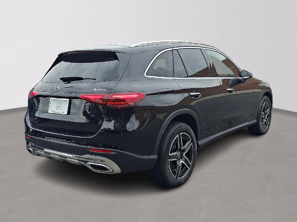 New 2027 Black Mercedes-Benz GLC 300 image 3