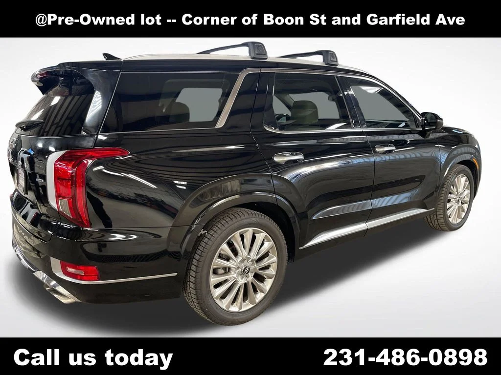 Used 2020 Black Hyundai Limited image 5
