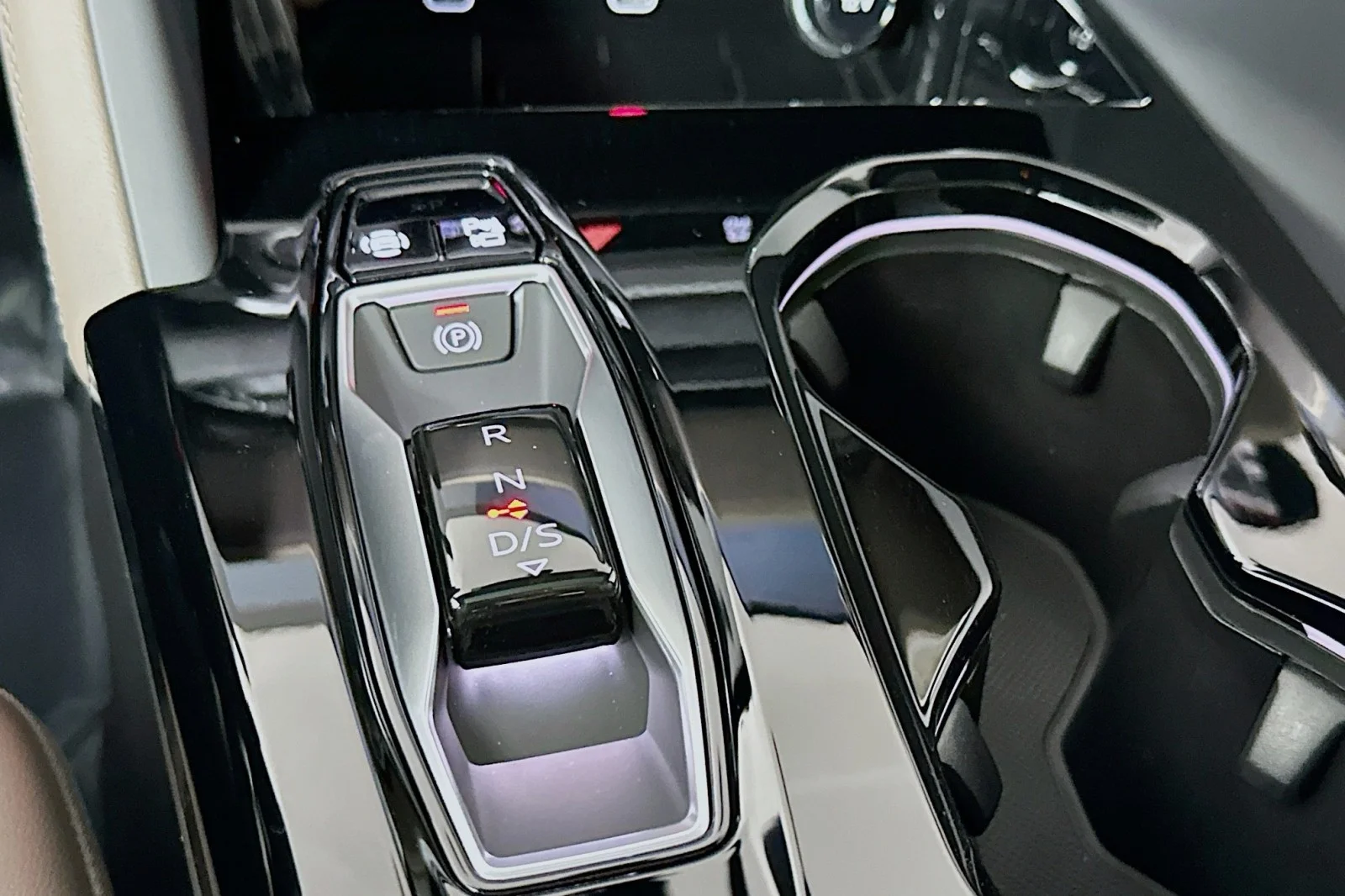 New 2026 Tambora Gray Metallic Audi Premium image 7