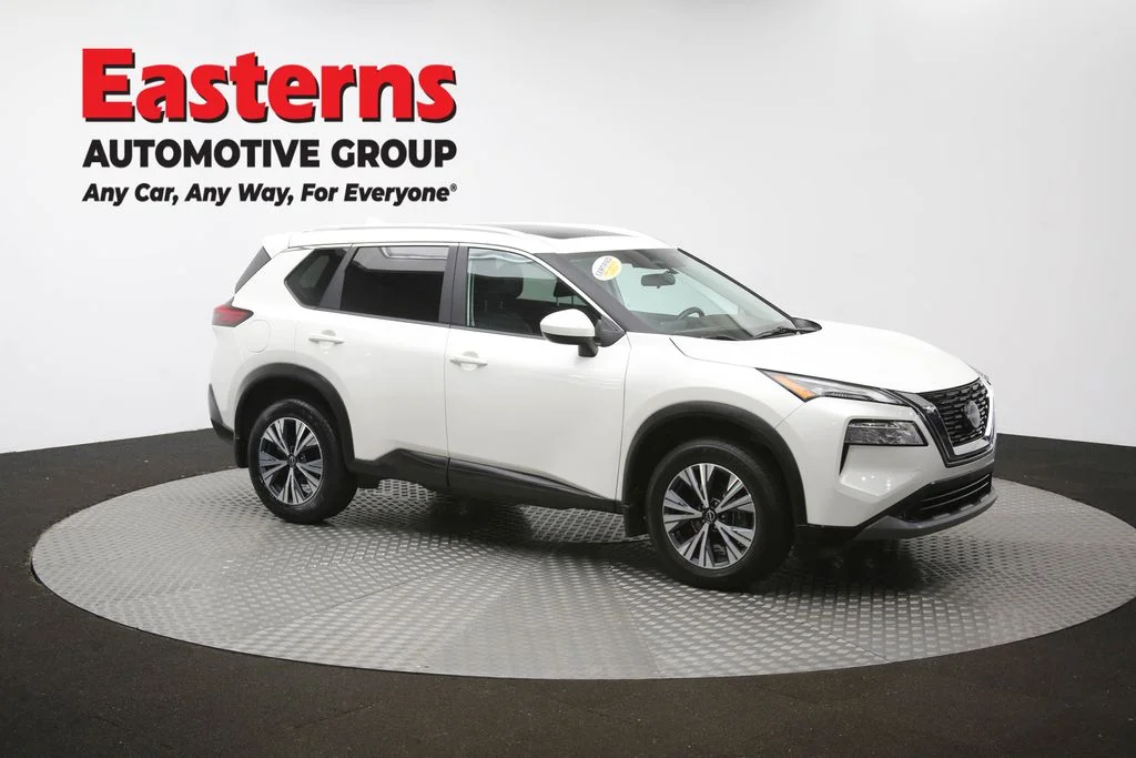 Used 2023 White Nissan SV image 48