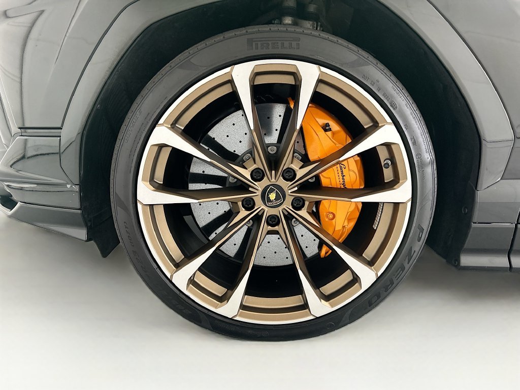 2023 Lamborghini Urus S - Photo 29