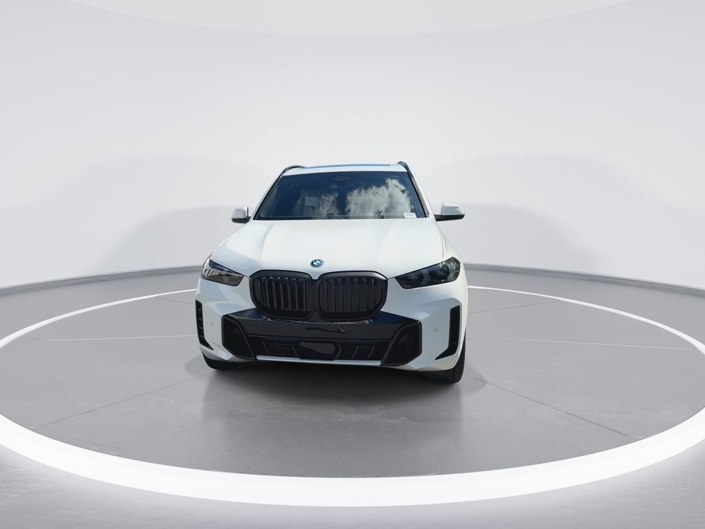 New 2026 White BMW xDrive50e image 3